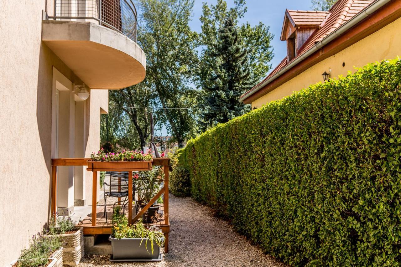 Villa 21 Boutique Rooms Balatonalmadi Luaran gambar